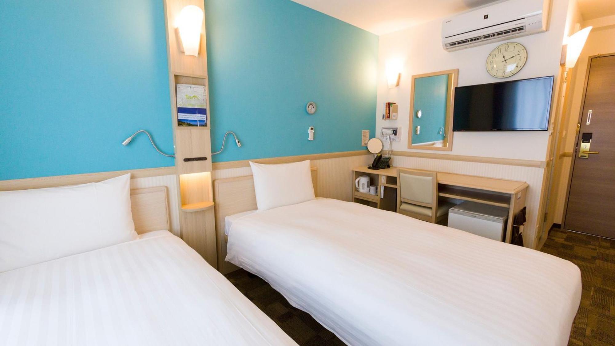 Toyoko Inn Ebina Eki Higashi Guchi Habitación foto