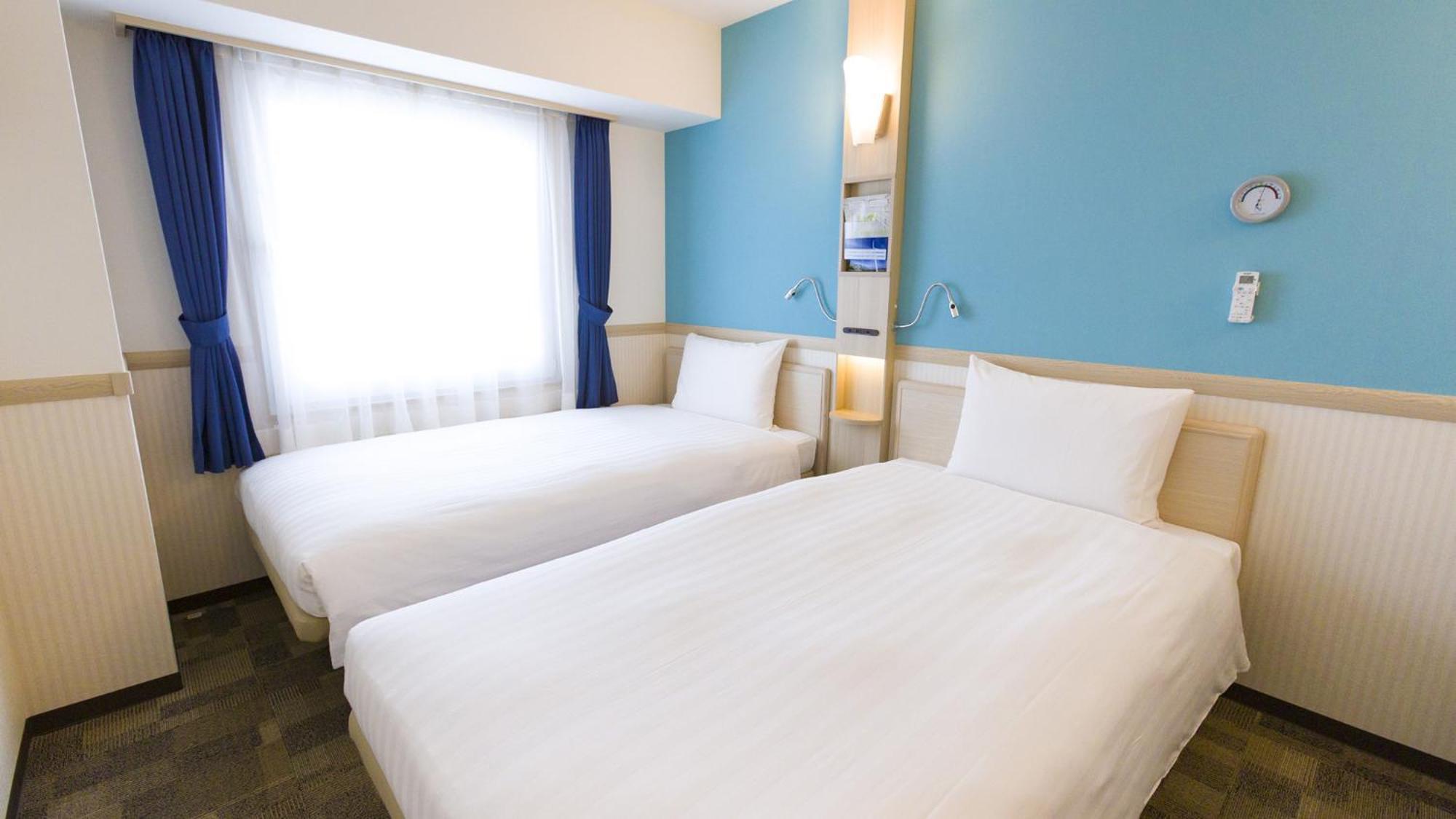 Toyoko Inn Ebina Eki Higashi Guchi Habitación foto